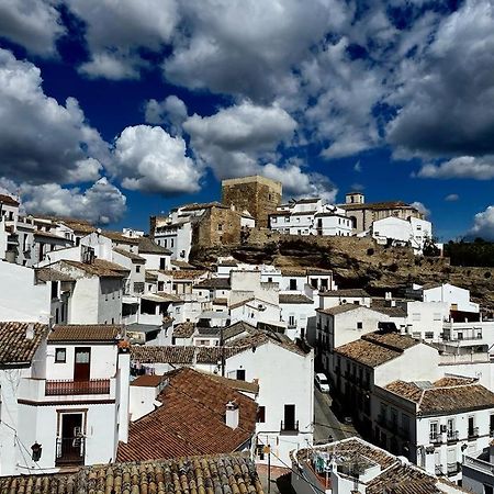 Casa De Las Lanzas Setenil De Las Bodegas Exterior foto