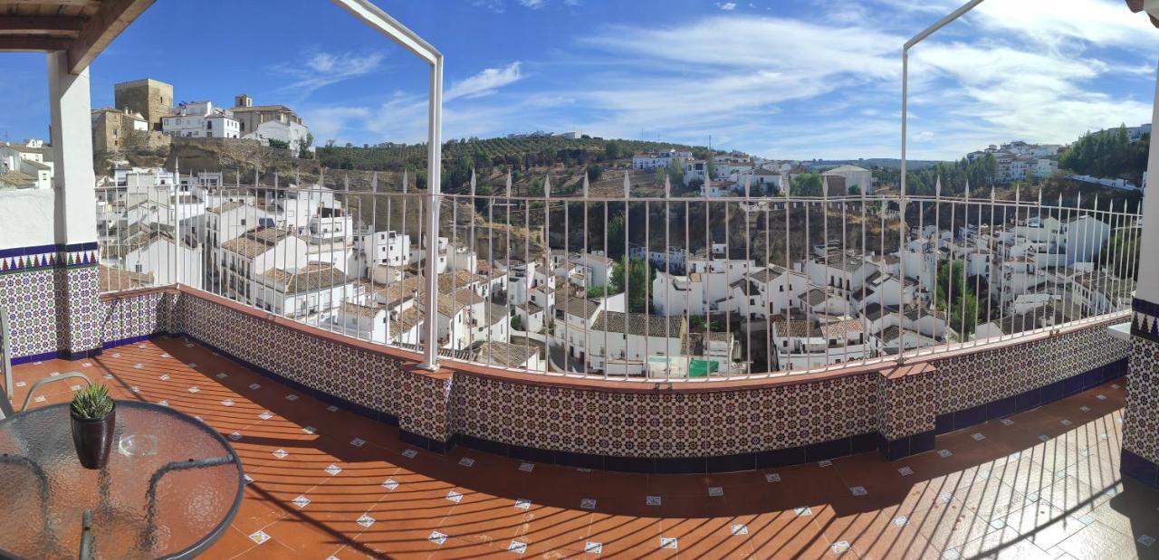 Casa De Las Lanzas Setenil De Las Bodegas Zimmer foto