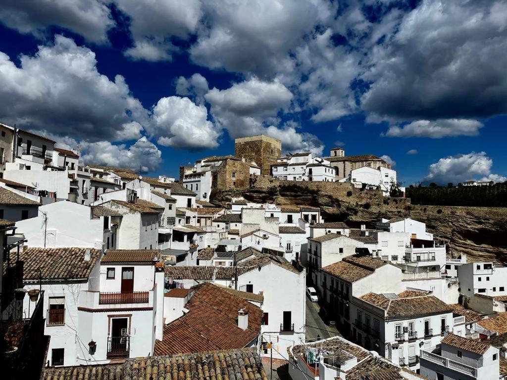 Casa De Las Lanzas Setenil De Las Bodegas Exterior foto